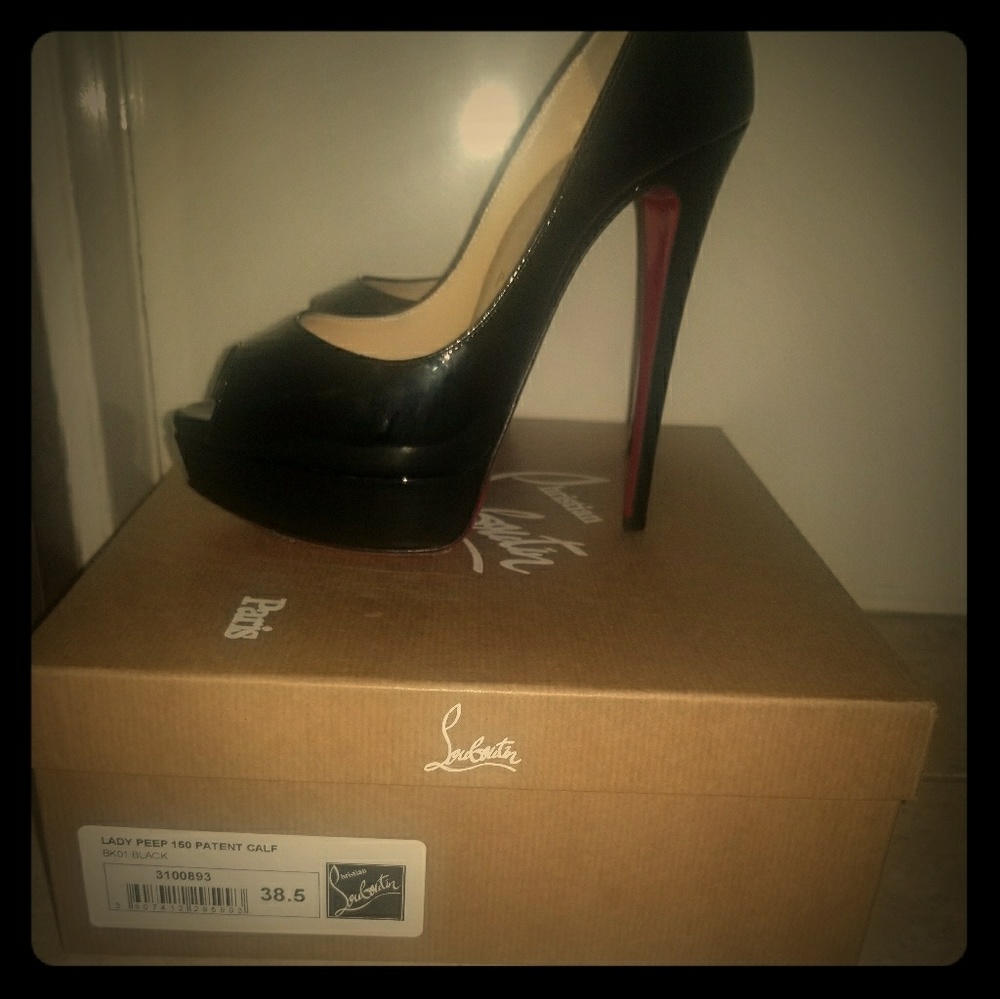 christain louboutin black lady peep heels 38.5
